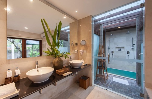 Legian Hotel | Legian Beach Hotel