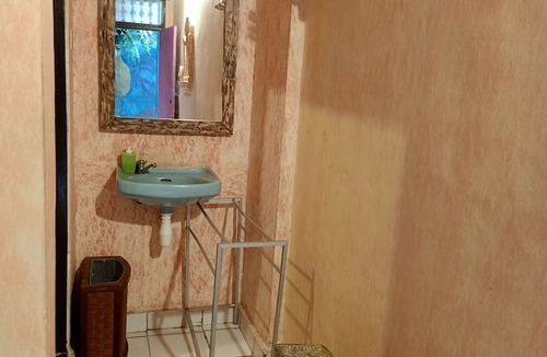 Lovina Hotel | Lovina Central Hostel