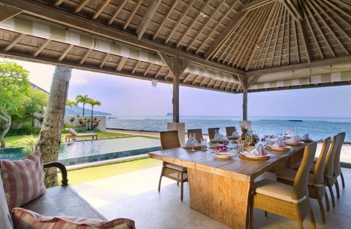 Candi Dasa Villa | Luxury 4BR Waterfront Villa - Candidasa! 6Min Drive To The Beach! W/Swim Pool!