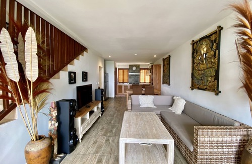 Tegal Mengkeb House | Luxury Villa with View C2/2 Bedrooms