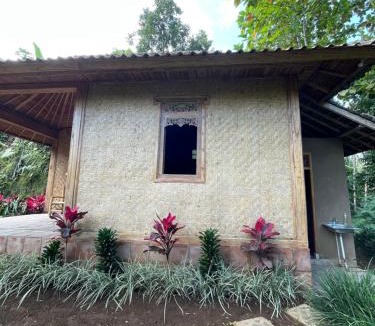 Besakih House | Manada Villa Homestay