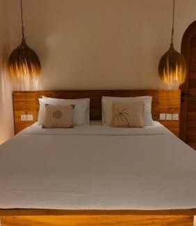 Tua Villa | MerSea Villa -Brand new Balangan beach -luxurious 4 bdr with huge pool