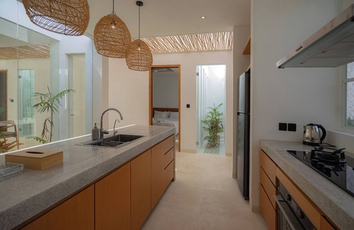 Tanjungbenoa Villa | Modern 3 bedrooms pool villa near the beach, shops, and restaurants