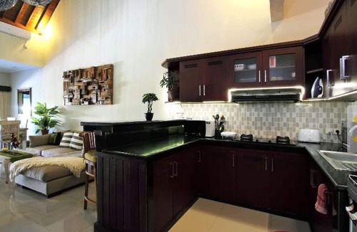 Legian Villa | Modernized 2BR Villa, Private Area! - 7Min Drive To Seminyak Square!