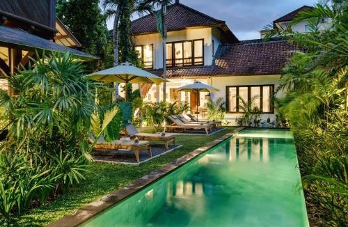 North Legian Villa | Nativ Living Villa Legian 6BR Villa 16px Big Group Walk to 66 Beach