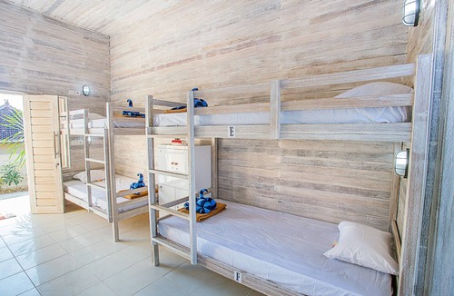 Ceningan Island Hostel | New CANDY hostel Ceningan for 4pax with Snorkeling package