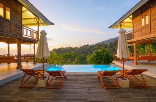 Munduk Hotel | Ocean & Mountain View Villa, Waterfalls, Munduk Eco-Luxe by Santrian