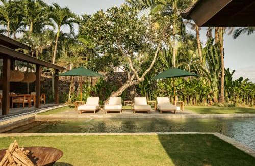 East Selemadeg Villa | Oceanfront Luxury Villa in Beraban with Private Pool