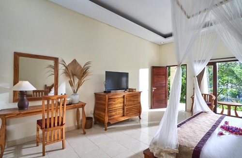 Jungut Batu Resort | Padma Kumala Hotel