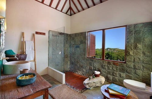 Pecatu Hotel | PinkCoco Uluwatu - Constant Surprises & for Cool Adults Only