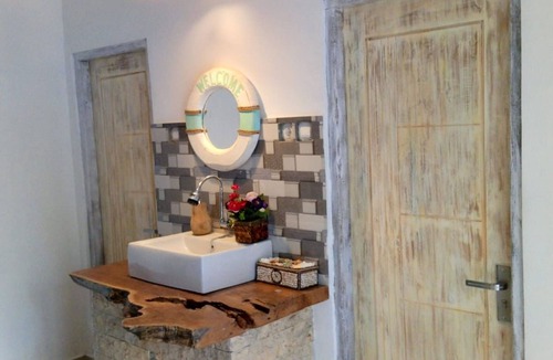 Sampalan Bed & Breakfast | Pondok Kana Homestay