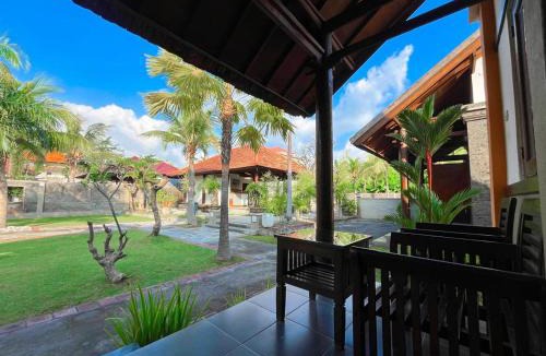 Banjartegehe Hotel | Prabhu Suites