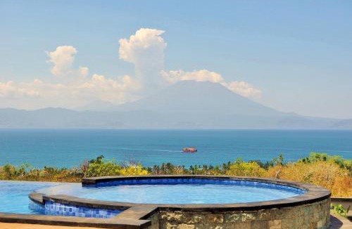 Sampalan Resort | Reynten Hill