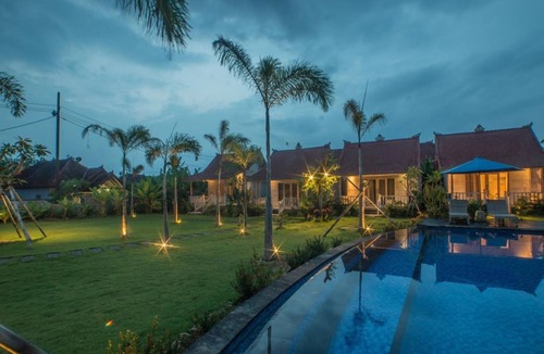Mushroom Bay Cottage | Romantic tree house in Nusa Lembongan, walk far to the beach