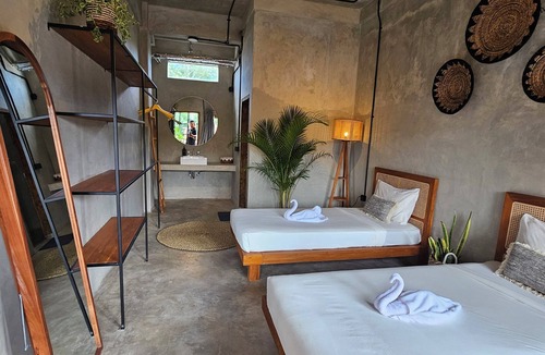 Pecatu Bed & Breakfast | Salty Prana Retreat Center