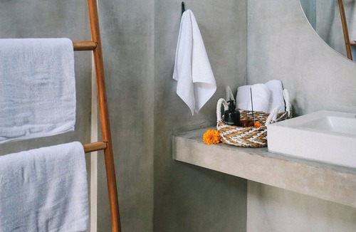Pecatu Bed & Breakfast | Salty Prana Retreat Center