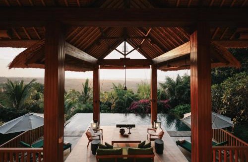 Kubutambahan Resort | Sanglung Villas & Suites