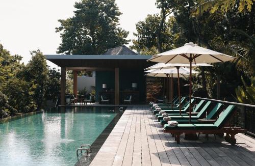 Kubutambahan Resort | Sanglung Villas & Suites