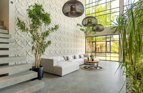 Lovina Villa | Sea View Pool Villa - Exclusive Beachfront Property