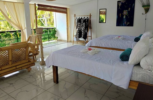 Bukti Bed & Breakfast | Skylodge 1 B&B - Bali Jungle Retreat with Fine Dining & Eco Pool