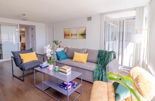 CityPlace Apartment | Spacious Parkview 2Bed 2Bath Free Parking