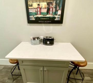 Flat Rock Apartment | Stardust and Moonlight on the Lakefront