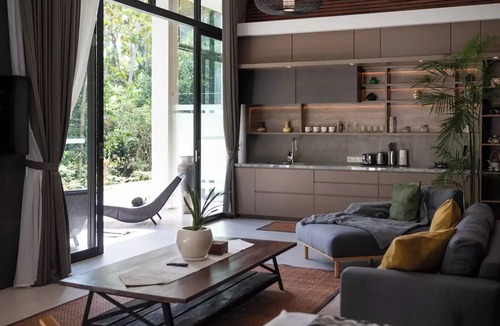 Pengosekan Apartment | Studio 3 Ubud, architecturally modern stylish