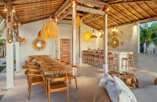 Ceningan Island Villa | Sunset House Ceningan, 10 person beachview private villa