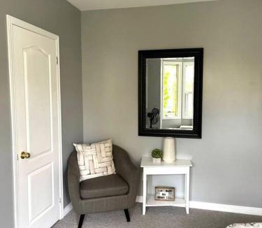 Corktown Apartment | Superb Spacious Loft Old Toronto near Distillery District
