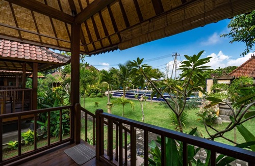 Mushroom Bay Villa | The cozy Lembongan garden view