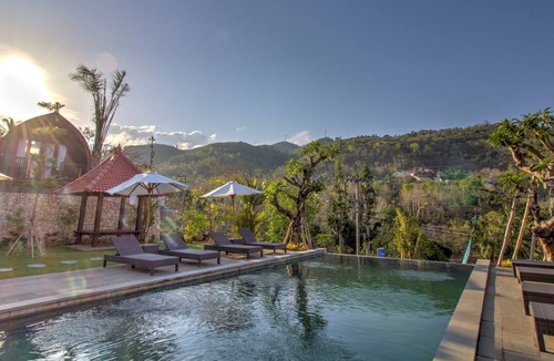 Klumpu Bed & Breakfast | The Klumpu Villa