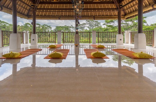 Melayang Villa | THE MANIPURA LUXURY ESTATE & SPA 1000sqm Living Area, 20m Infinity Pool!