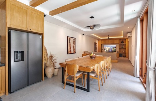 Seminyak Villa | The Urban Retreat 5BR Villa Dua– New Private Villa with Pool, Gym, Butler & Cook