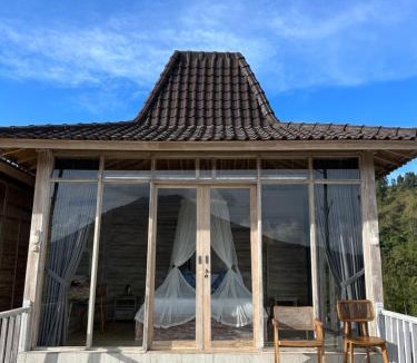 Songan Bed & Breakfast | The volcano