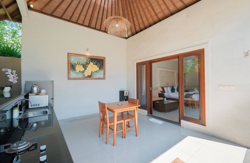 Legian Hotel | Three Brothers Bungalows & Villas
