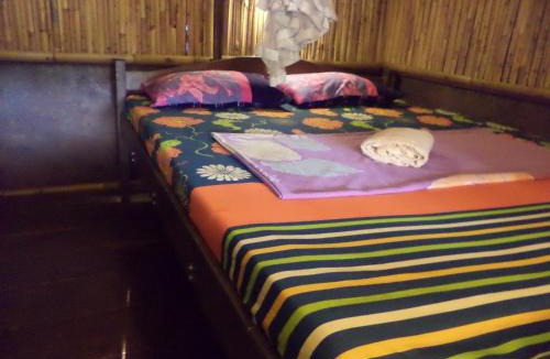 Padangbai Hotel | Topi inn