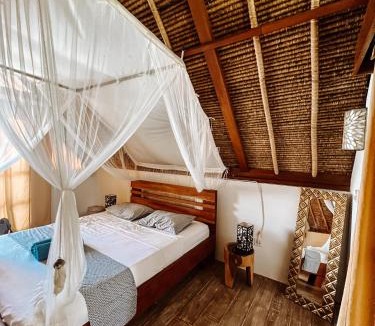 Jasri Resort | Two Smiling Buddhas