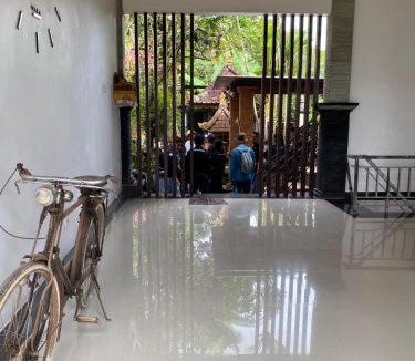 Undisan House | Umah Saren Homestay