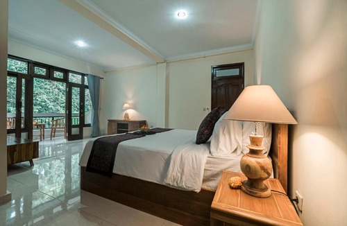 Melayang House | Vaneka Garden House