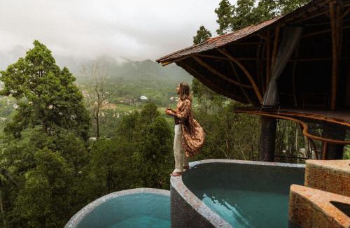 Sidemen Cabin | Veluvana Mountain