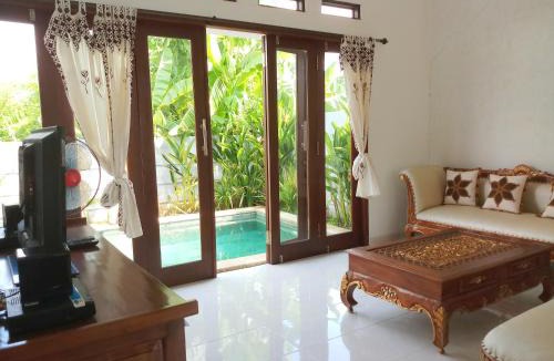 Anturan Villa | Villa das Meer 2BR Villa near Lovina Beach