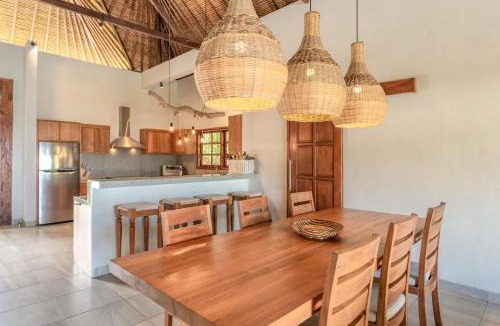 Banjartegehe Villa | Villa Emerald