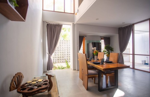 Jimbaran Villa | VILLA KOMANG JIMBARAN