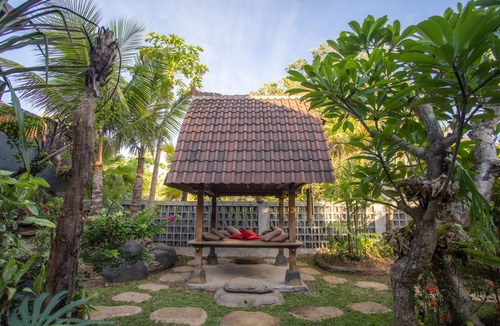 Jimbaran Villa | VILLA KOMANG JIMBARAN