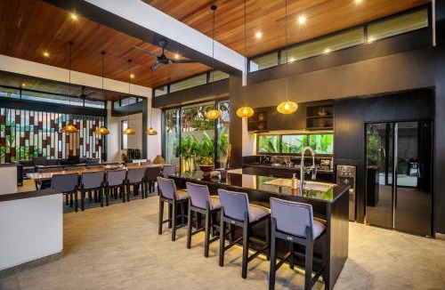Pejeng Kawan Villa | Villa Lotus Sunset by BaliSuperHost