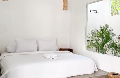 North Legian House | Villa serendipity private room Legian beach