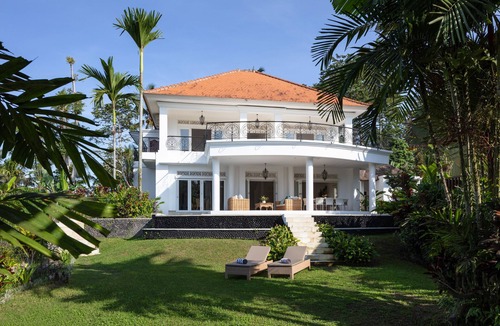 Kenderan Villa | Villa Tau: Beautifully appointed, spacious villa set in Ubud's iconic ricefields