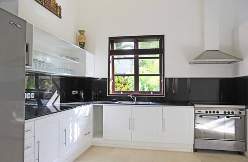 Banjartegehe Villa | Villa Tri Murti, Lovina beach villa with private swimming pool at - up to 10 people