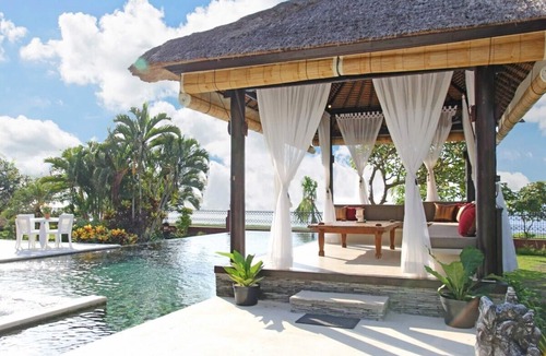 Banjartegehe Villa | Villa Tri Murti, Lovina beach villa with private swimming pool at - up to 10 people