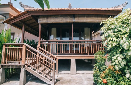 Purwakerti Cottage | Wood bungalow